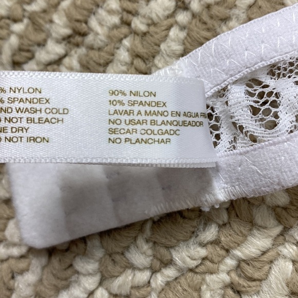 ADRIENNE VITTADINI White Lace Bra Size 36C Sexy - Picture 7 of 7